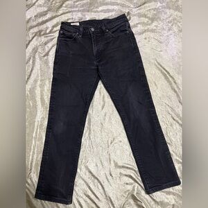 listing-status-banner